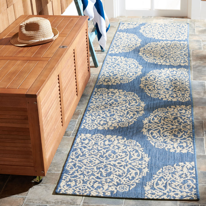 SAFAVIEH Outdoor CY6962-23321 Courtyard Blue / Ivory Rug Image 3