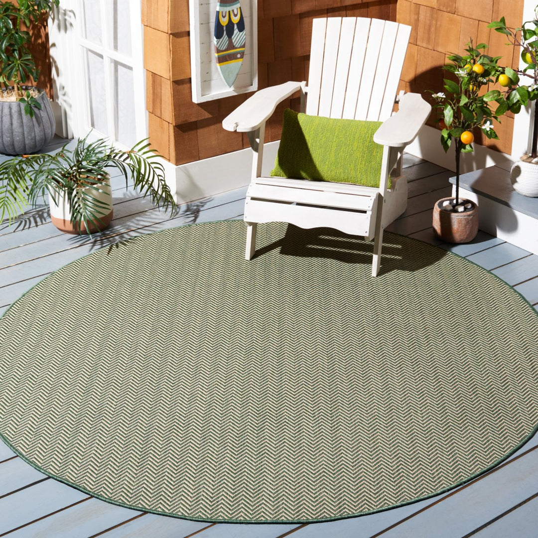 SAFAVIEH Outdoor CY8022-32221 Courtyard Dark Green / Beige Rug Image 2