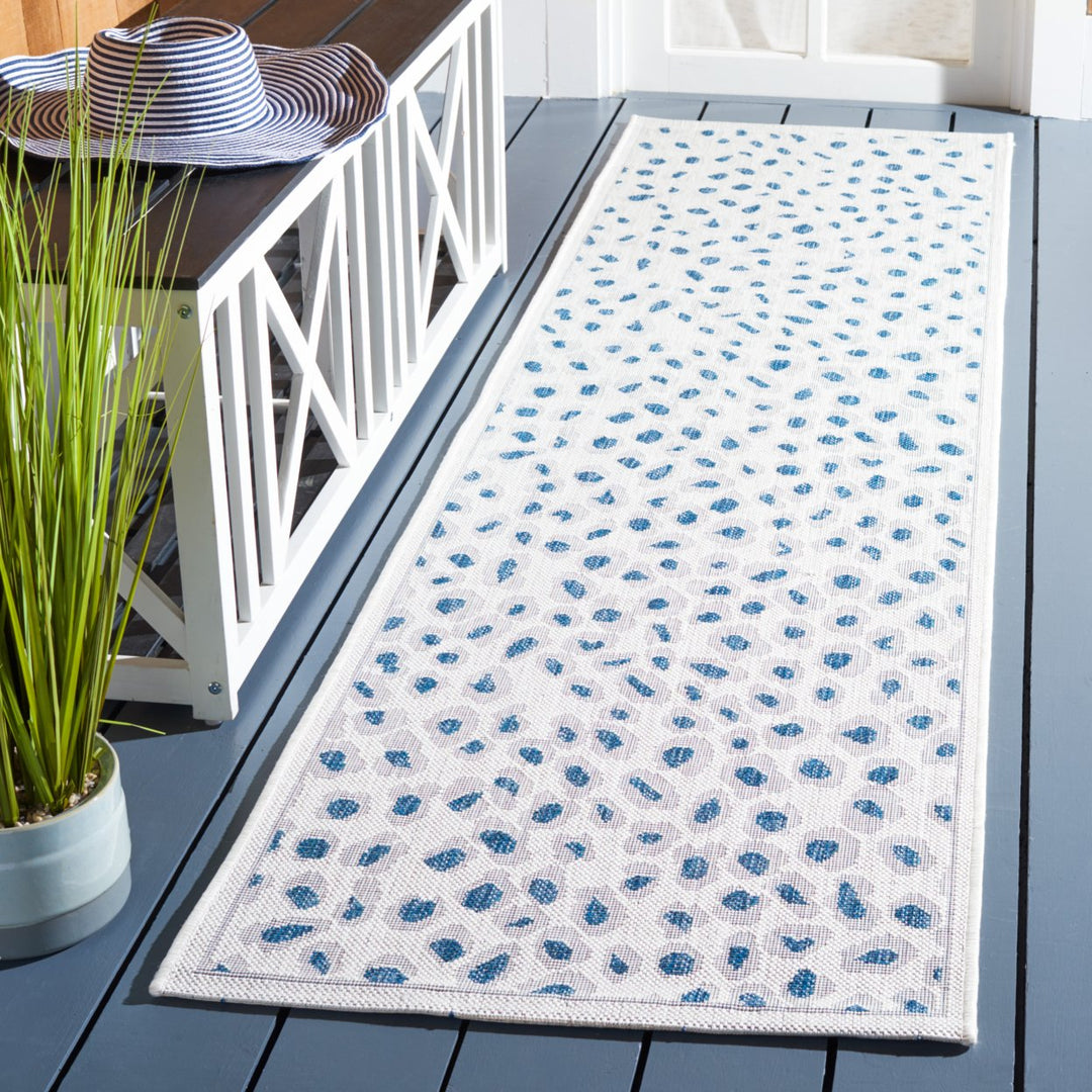 SAFAVIEH Outdoor CY8104-53412 Courtyard Ivory / Blue Rug Image 3