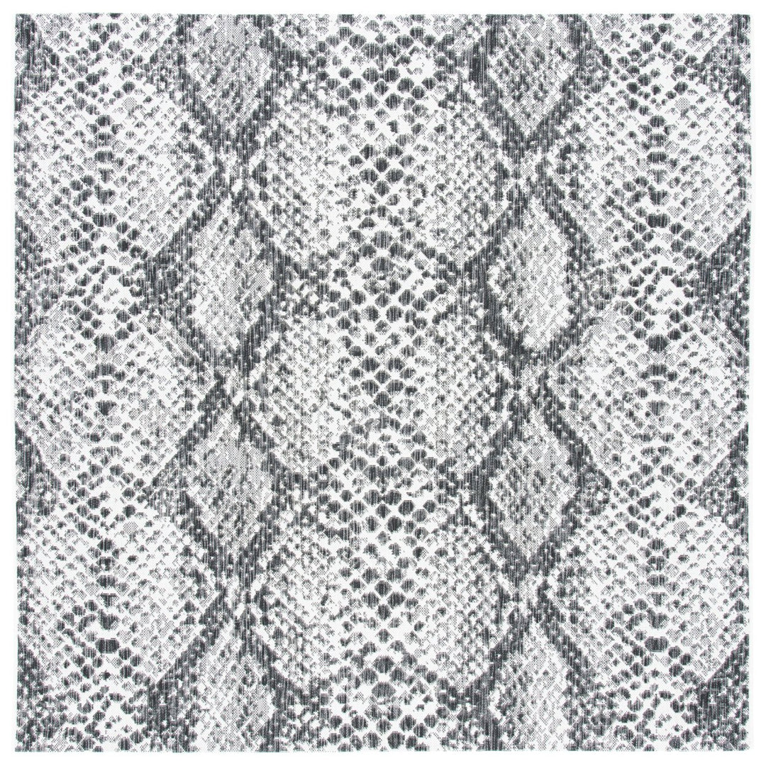 SAFAVIEH Outdoor CY8162-53712 Courtyard Grey / Black Rug Image 5