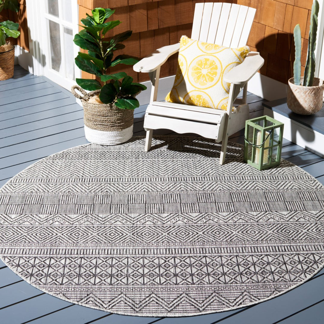 SAFAVIEH Outdoor CY8196-37612 Courtyard Black / Grey Rug Image 2