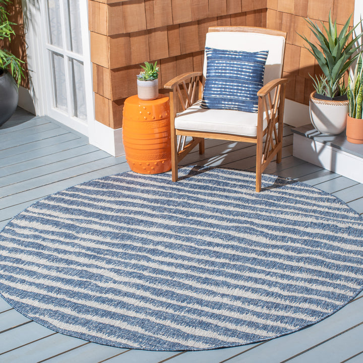 SAFAVIEH Outdoor CY8389-36821 Courtyard Navy / Grey Rug Image 2