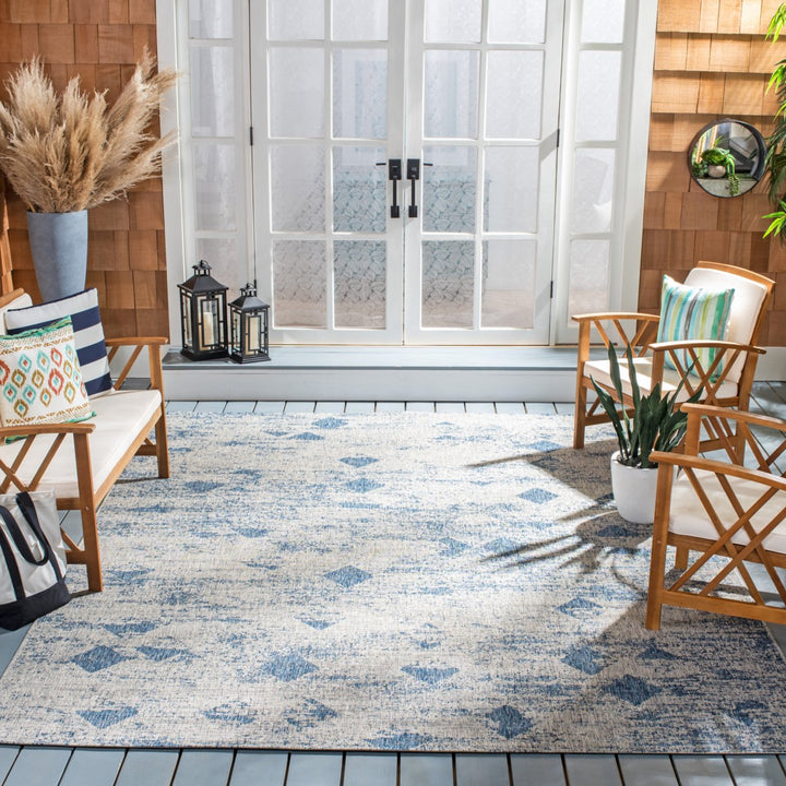 SAFAVIEH Outdoor CY8388-36812 Courtyard Grey / Navy Rug Image 1