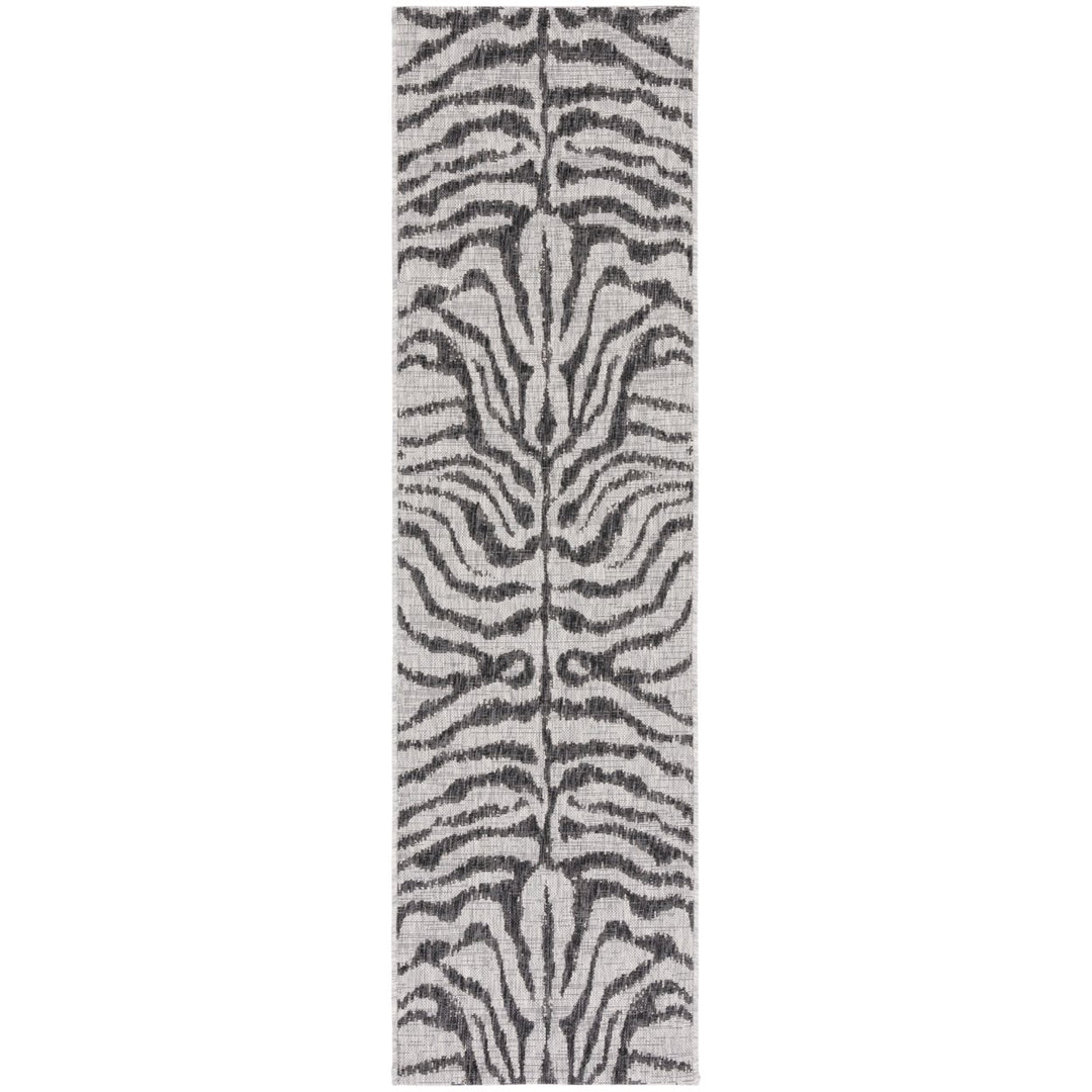 SAFAVIEH Outdoor CY8444-37612 Courtyard Grey / Black Rug Image 6