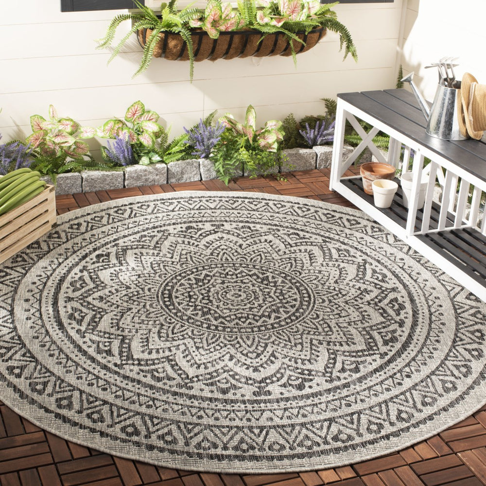 SAFAVIEH Outdoor CY8734-37612 Courtyard Light Grey / Black Rug Image 2