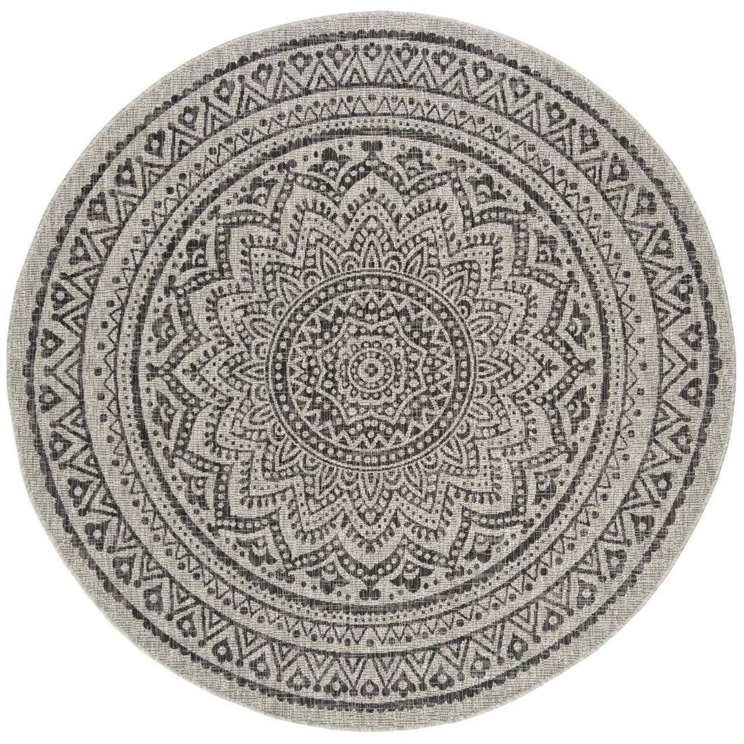 SAFAVIEH Outdoor CY8734-37612 Courtyard Light Grey / Black Rug Image 1