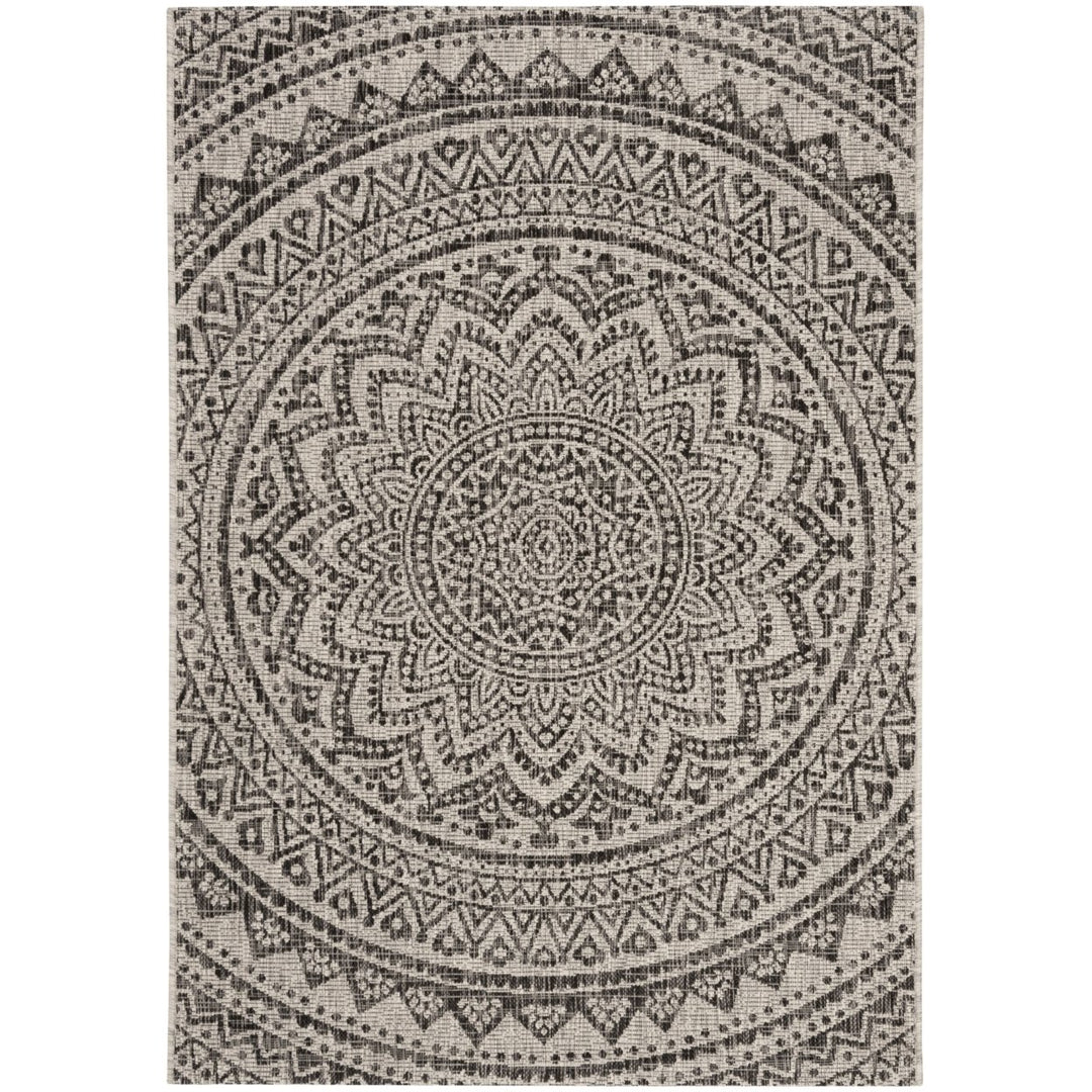 SAFAVIEH Outdoor CY8734-37612 Courtyard Light Grey / Black Rug Image 11