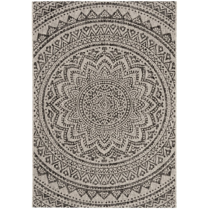 SAFAVIEH Outdoor CY8734-37612 Courtyard Light Grey / Black Rug Image 11