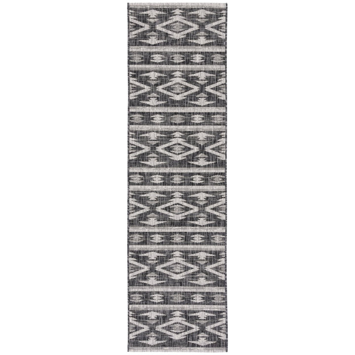 SAFAVIEH Outdoor CY8863-37621 Courtyard Black / Grey Rug Image 6