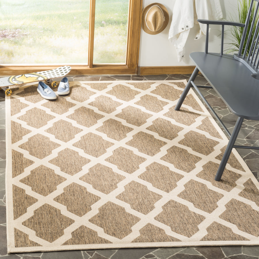 SAFAVIEH Outdoor LND122D Linden Collection Beige / Cream Rug Image 1