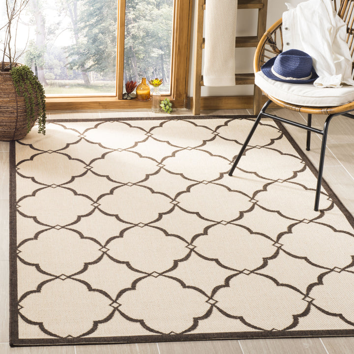 SAFAVIEH Indoor Outdoor LND125B Linden Natural / Brown Rug Image 1