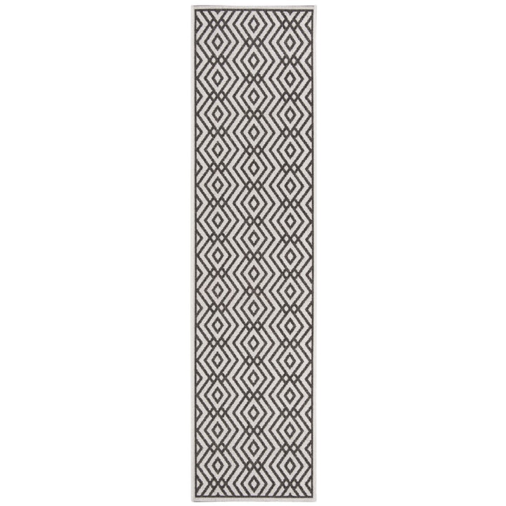 SAFAVIEH Outdoor LND126A Linden Light Grey / Charcoal Rug Image 5