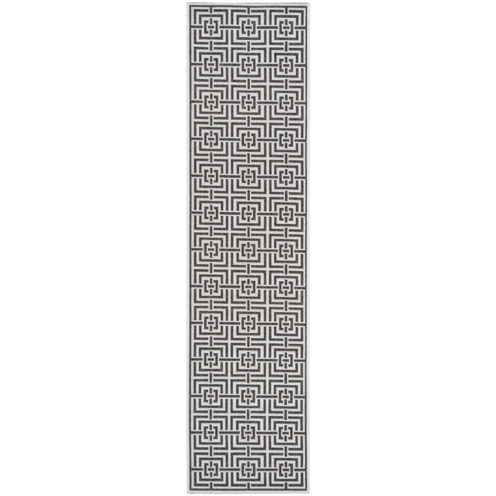 SAFAVIEH Outdoor LND128A Linden Light Grey / Charcoal Rug Image 6