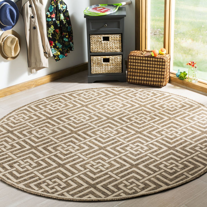 SAFAVIEH Outdoor LND128D Linden Collection Beige / Cream Rug Image 2