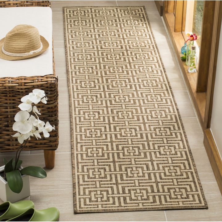 SAFAVIEH Outdoor LND128D Linden Collection Beige / Cream Rug Image 3