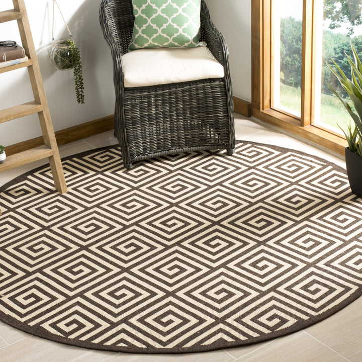 SAFAVIEH Outdoor LND129U Linden Collection Creme / Brown Rug Image 2