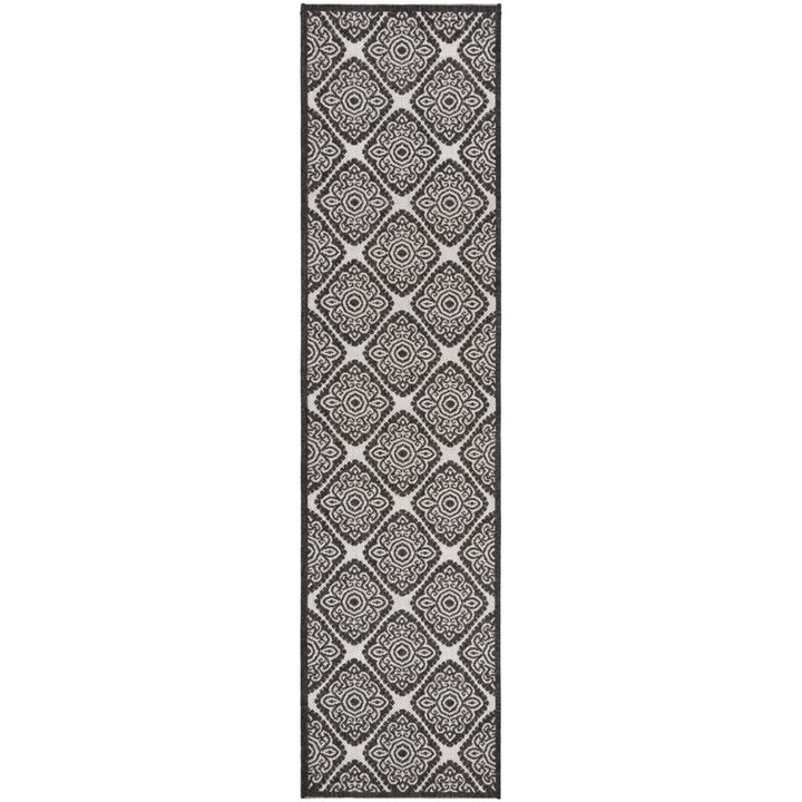 SAFAVIEH Outdoor LND132A Linden Light Grey / Charcoal Rug Image 4