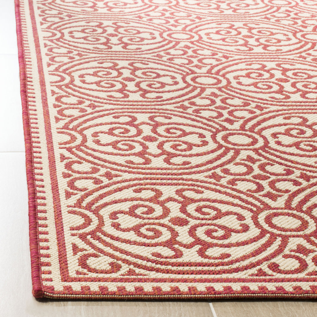 SAFAVIEH Outdoor LND134Q Linden Collection Red / Creme Rug Image 8