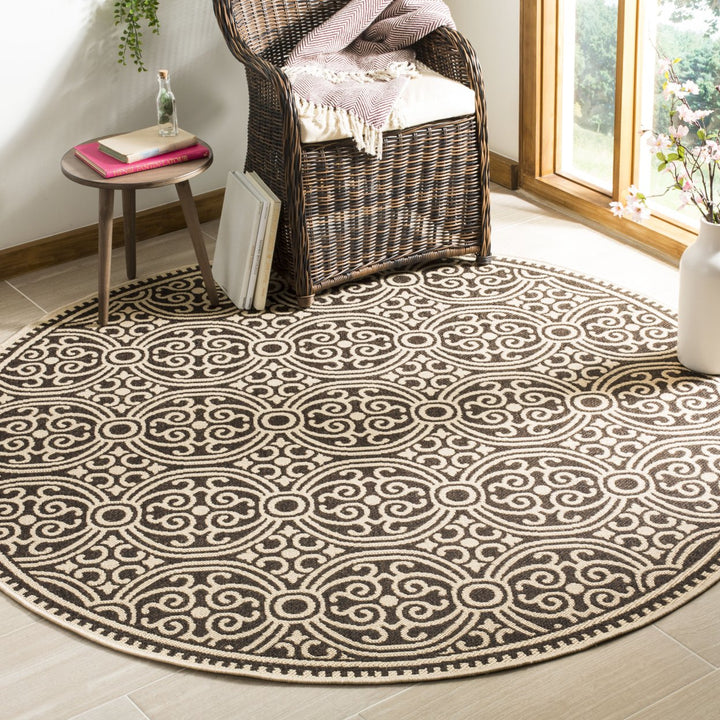 SAFAVIEH Outdoor LND134U Linden Collection Creme / Brown Rug Image 2