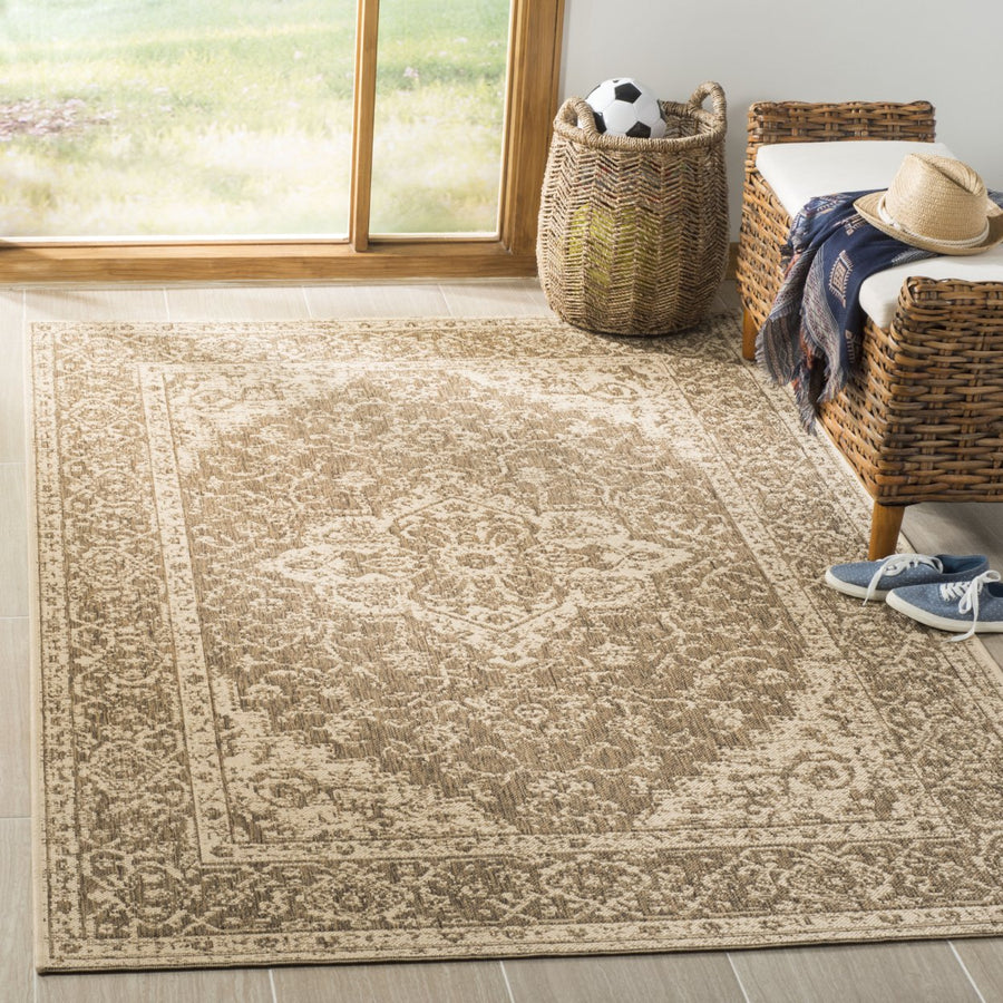 SAFAVIEH Outdoor LND137D Linden Collection Beige / Cream Rug Image 1