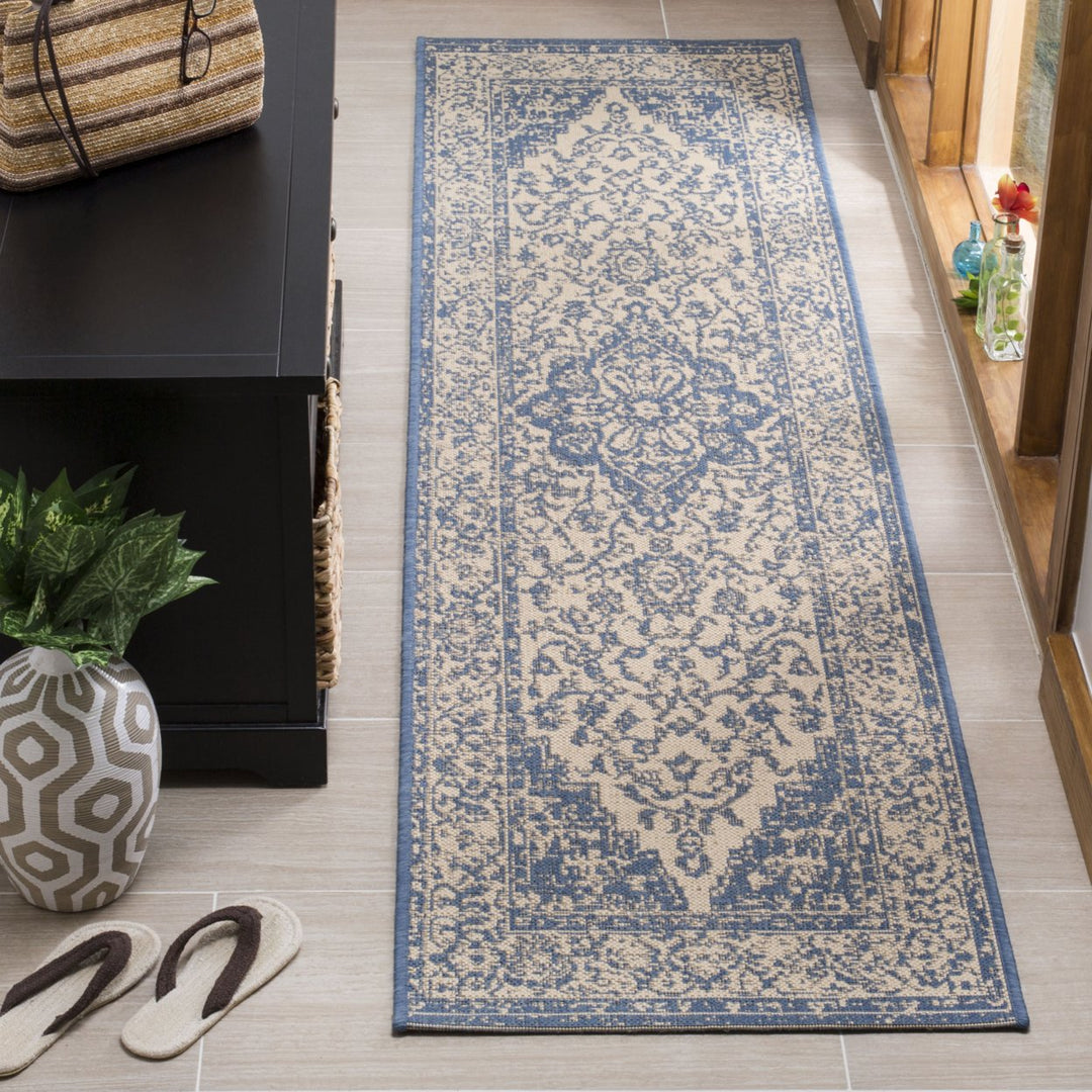 SAFAVIEH Outdoor LND137N Linden Collection Cream / Blue Rug Image 3