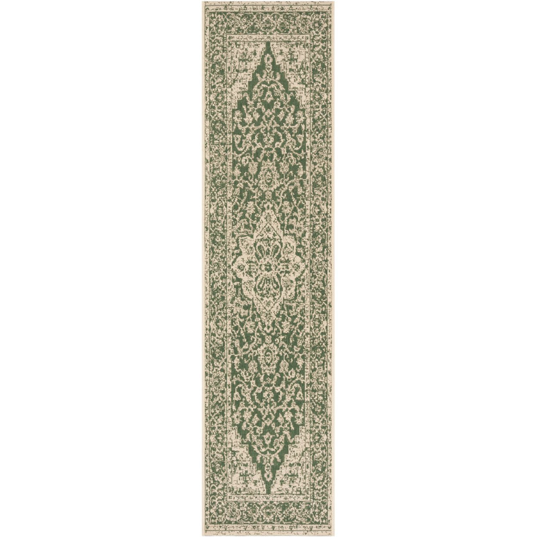 SAFAVIEH Outdoor LND137Y Linden Collection Green / Creme Rug Image 6