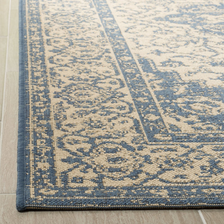 SAFAVIEH Outdoor LND137N Linden Collection Cream / Blue Rug Image 8