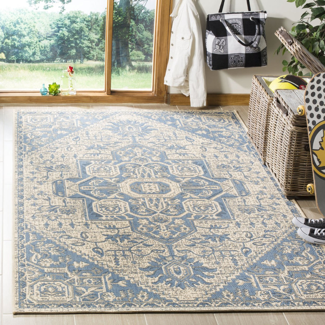 SAFAVIEH Outdoor LND138M Linden Collection Blue / Creme Rug Image 1