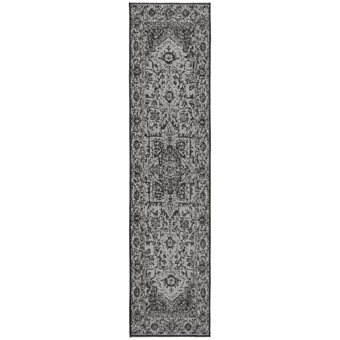 SAFAVIEH Outdoor LND139A Linden Light Grey / Charcoal Rug Image 6