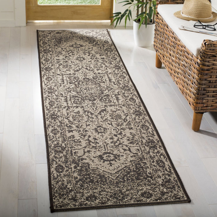 SAFAVIEH Outdoor LND139U Linden Collection Creme / Brown Rug Image 3