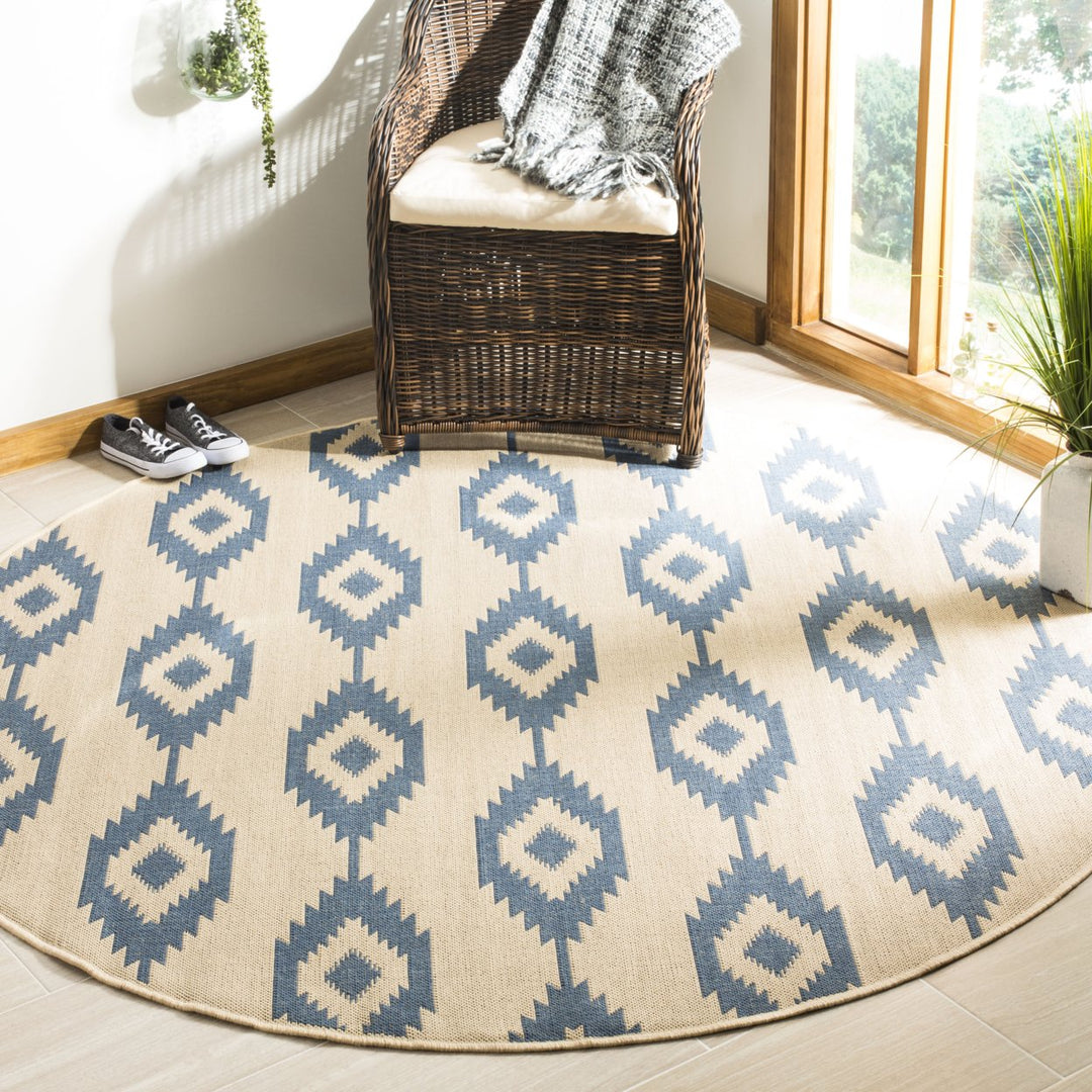 SAFAVIEH Outdoor LND171M Linden Collection Blue / Creme Rug Image 2