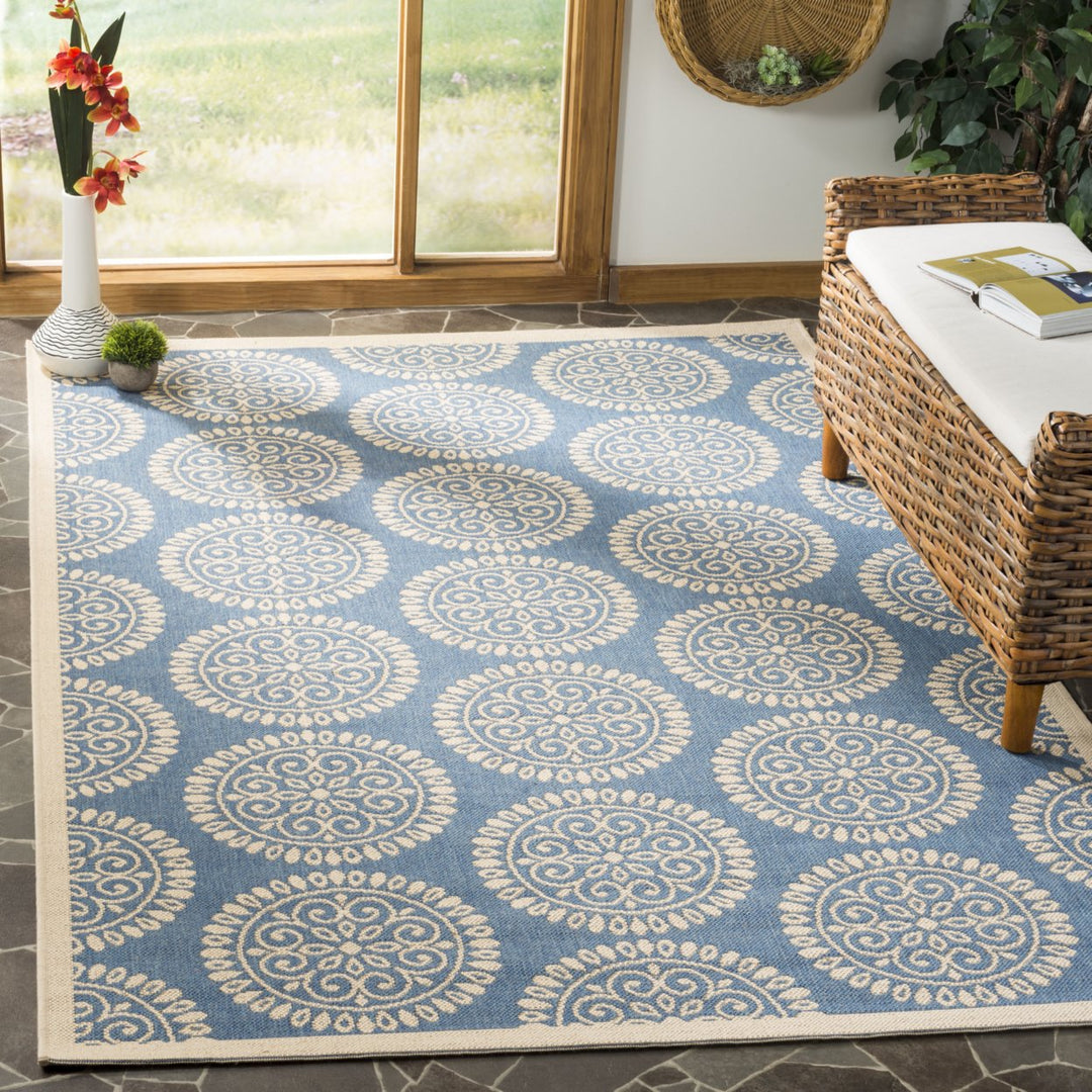 SAFAVIEH Outdoor LND176M Linden Collection Blue / Creme Rug Image 1