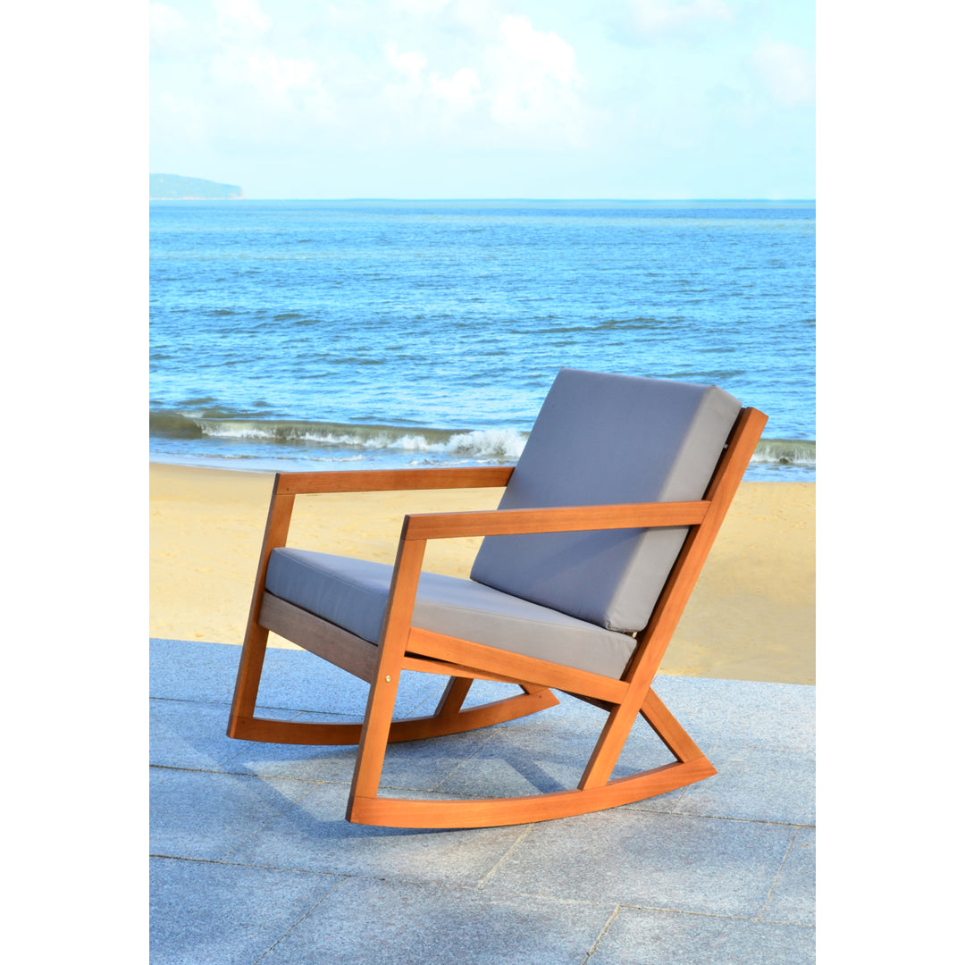 SAFAVIEH Outdoor Collection Vernon Rocking Chair Natural/Grey Image 4