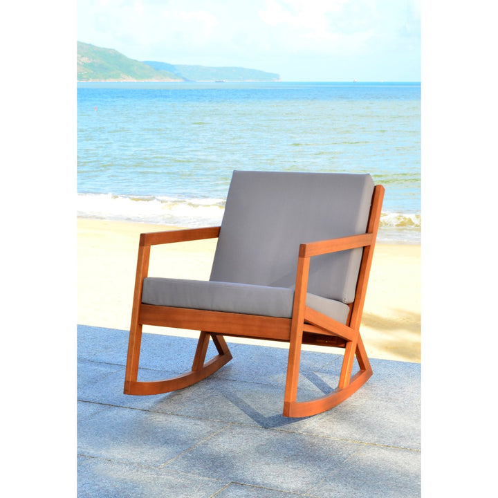 SAFAVIEH Outdoor Collection Vernon Rocking Chair Natural/Grey Image 5