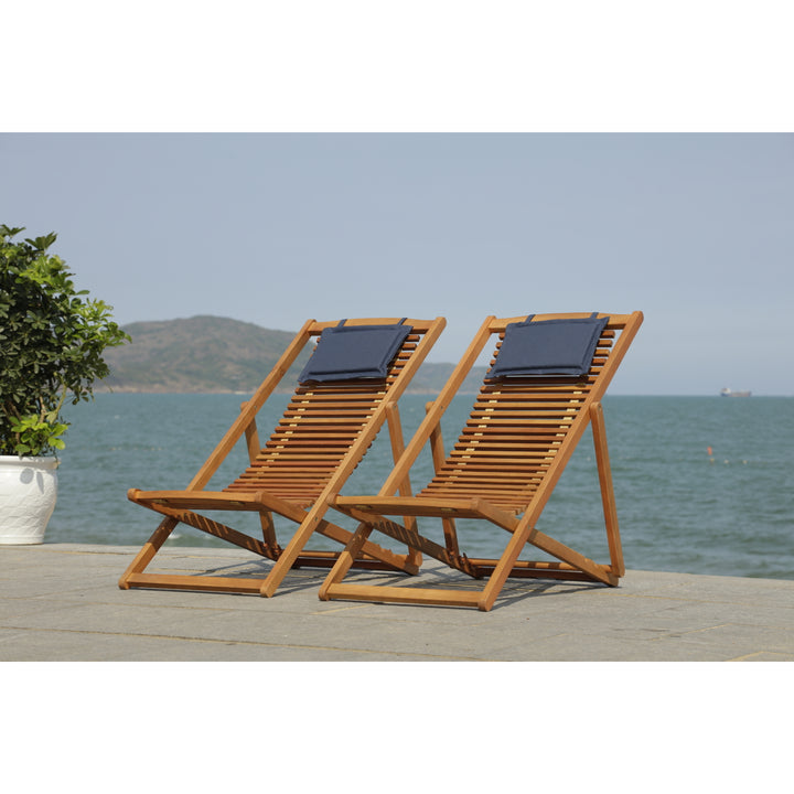 SAFAVIEH Outdoor Collection Rendi Relax Chair With Pillow Natural/Navy Image 2