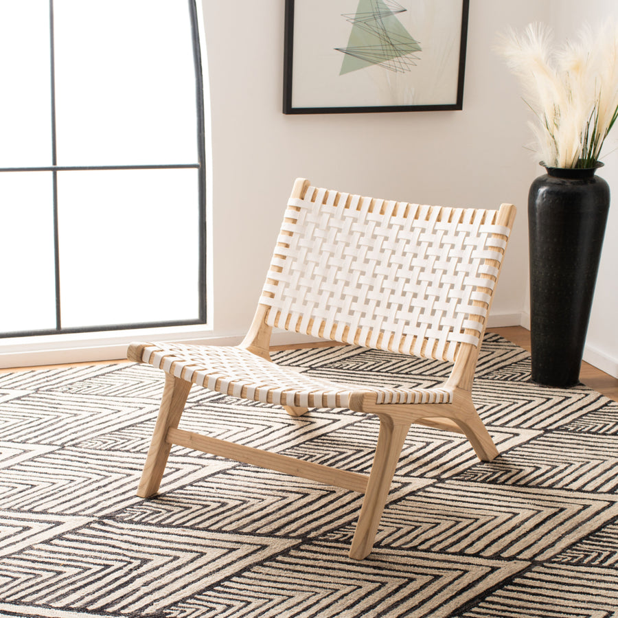 SAFAVIEH Luna Leather Woven Accent Chair White / Natural Image 1