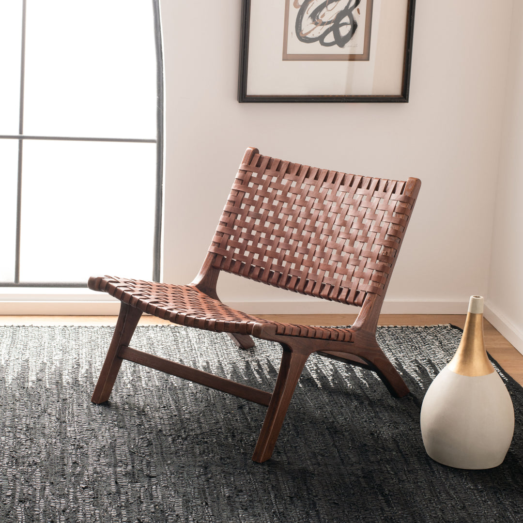 SAFAVIEH Luna Leather Woven Accent Chair Cognac /Brown Image 1