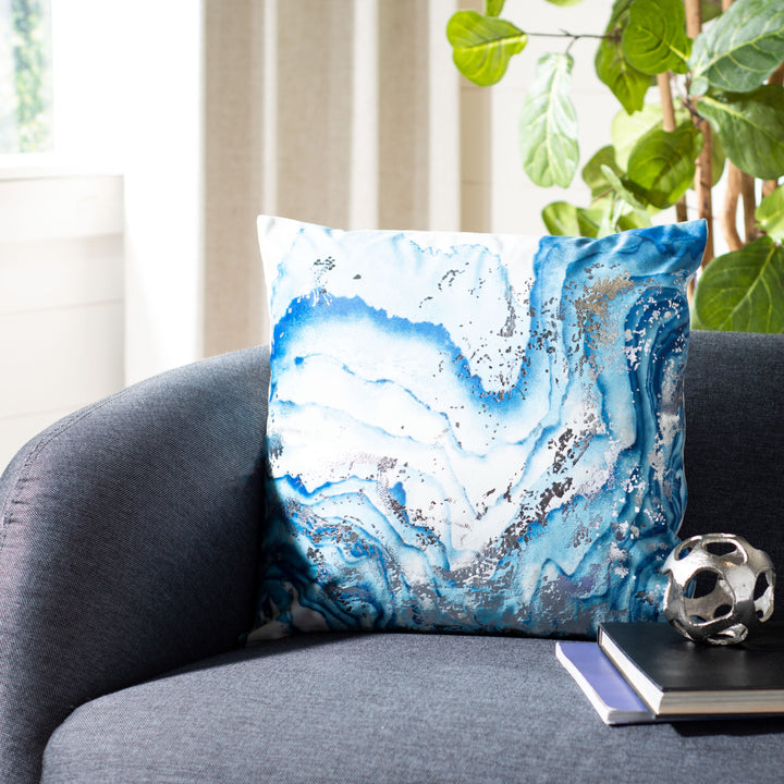 SAFAVIEH Jakki Pillow Blue / White Image 1