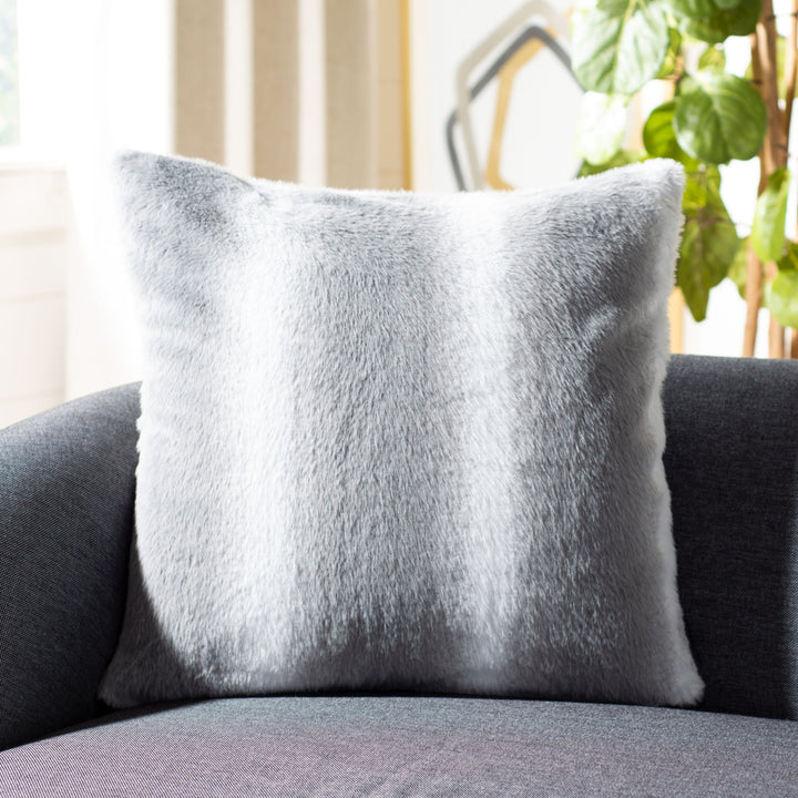 SAFAVIEH Mercia Pillow Grey / White Image 1