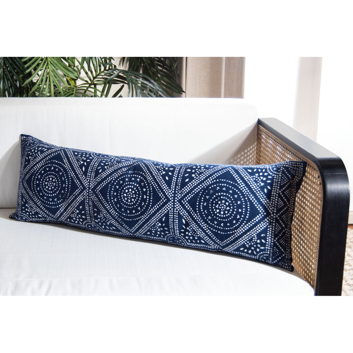 SAFAVIEH Valenti Pillow Blue / White Image 1