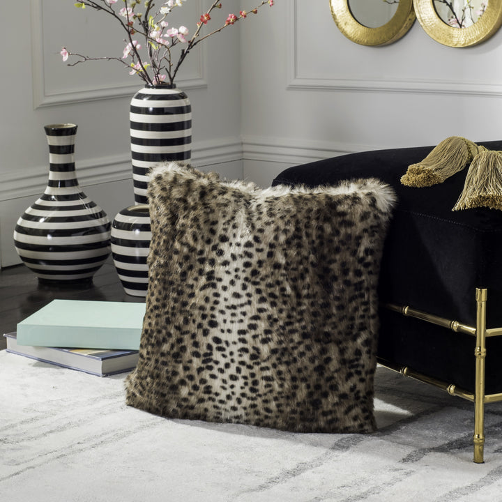 SAFAVIEH Faux Leopard Black / Brown Image 1