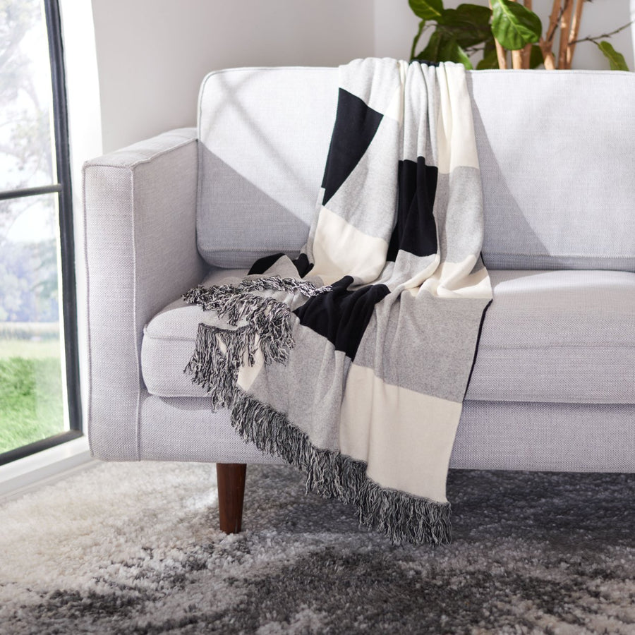 SAFAVIEH Buruma Throw Blanket Black / Beige Image 1