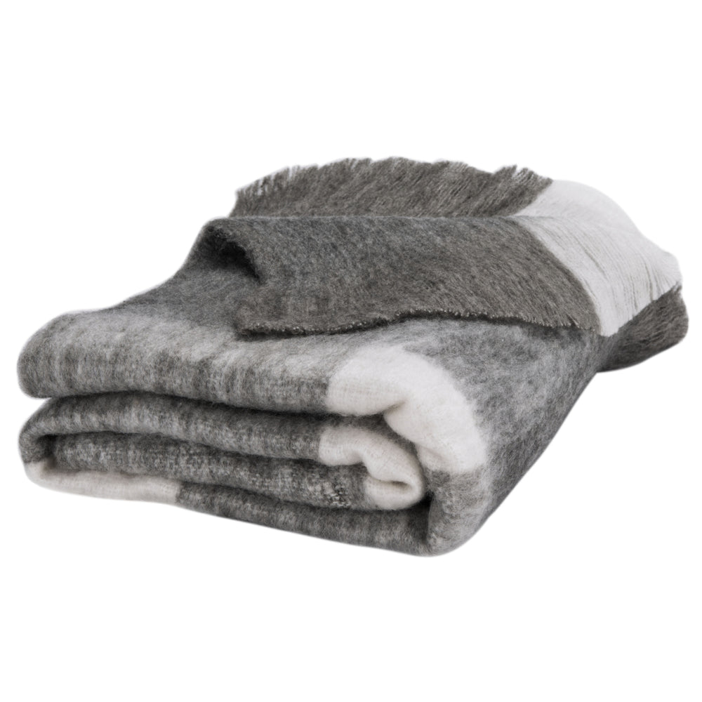 SAFAVIEH Aspen Throw Blanket Grey / White Image 2