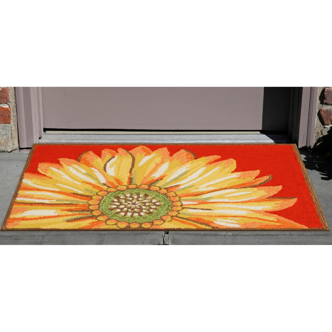 Liora Manne Sunflower Indoor Outdoor Area Rug Red Weather Resistant 5x7 ft Image 9