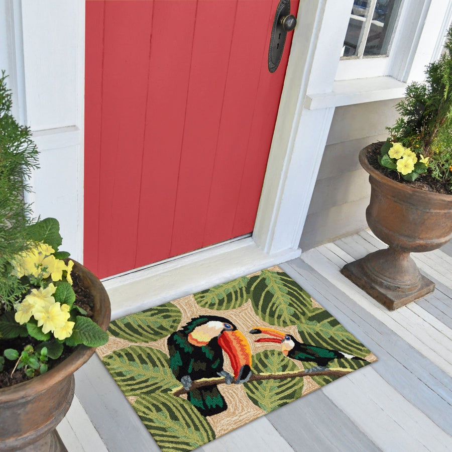 Liora Manne Frontporch Two Cute Toucans Indoor Outdoor Area Rug Neutral Image 1