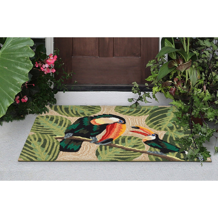 Liora Manne Area Rug Frontporch Toucans Indoor Outdoor Neutral 80% Polyester Image 3