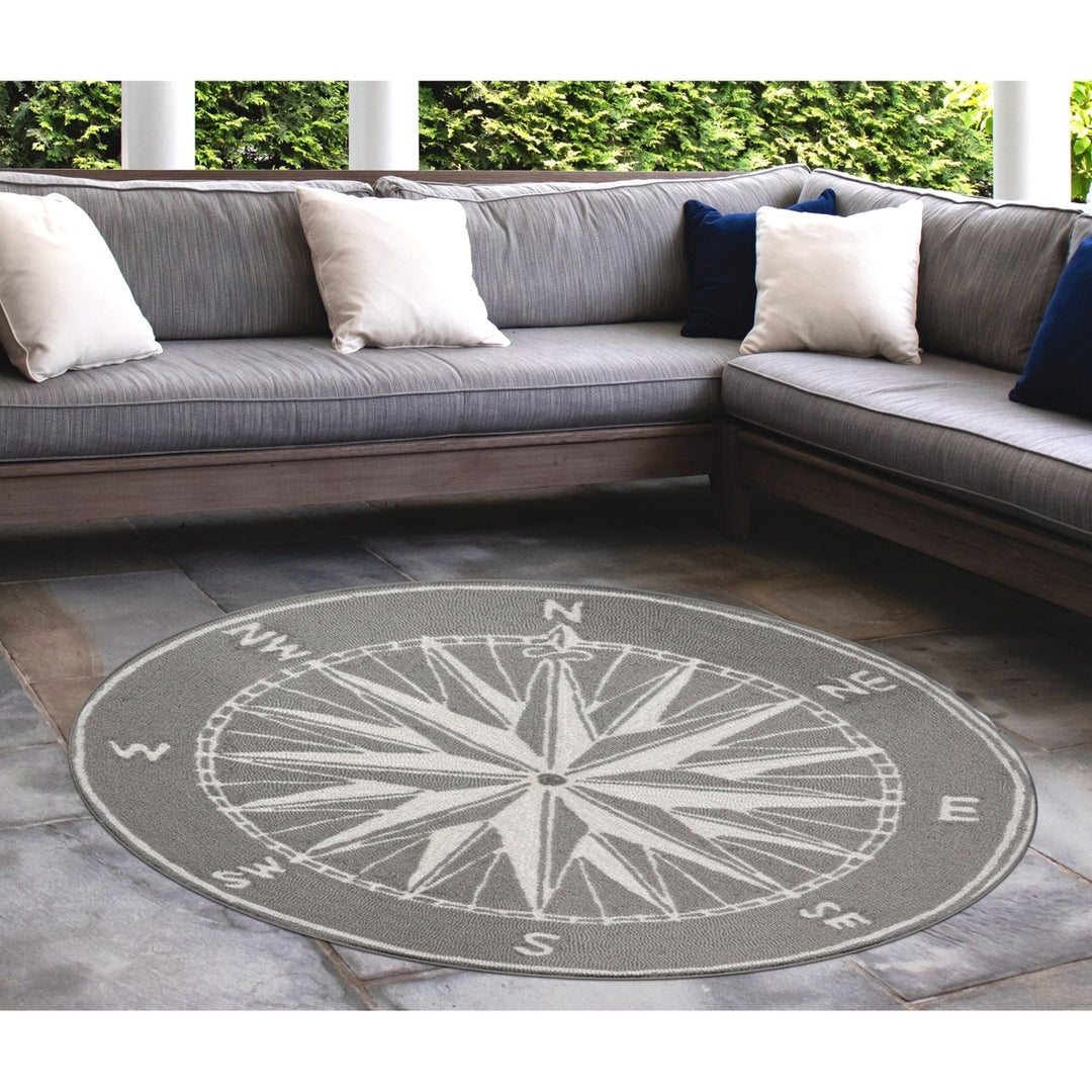 Liora Manne Frontporch Compass Indoor Outdoor Area Rug Grey Image 3