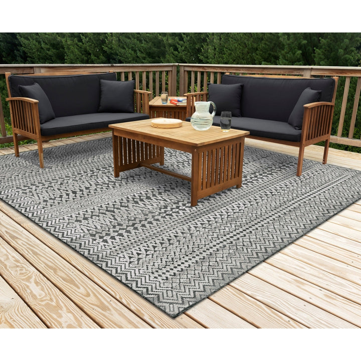 Liora Manne Canyon Tribal Stripe Indoor Outdoor Area Rug Charcoal Image 5