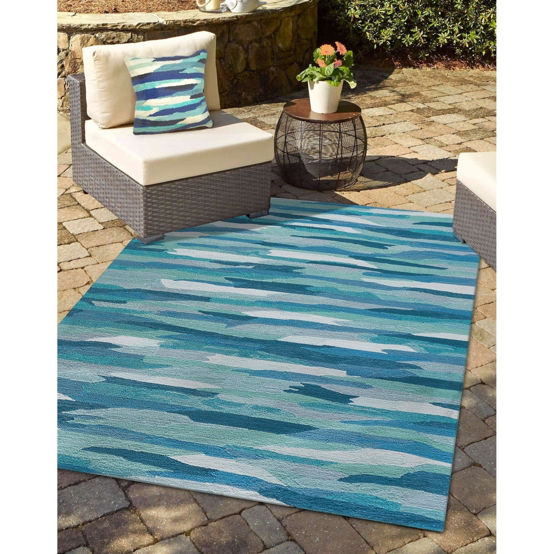 Liora Manne Capri Cloud Area Rug Indoor Outdoor Navy Aqua 5x8 Polyester Acrylic Image 1