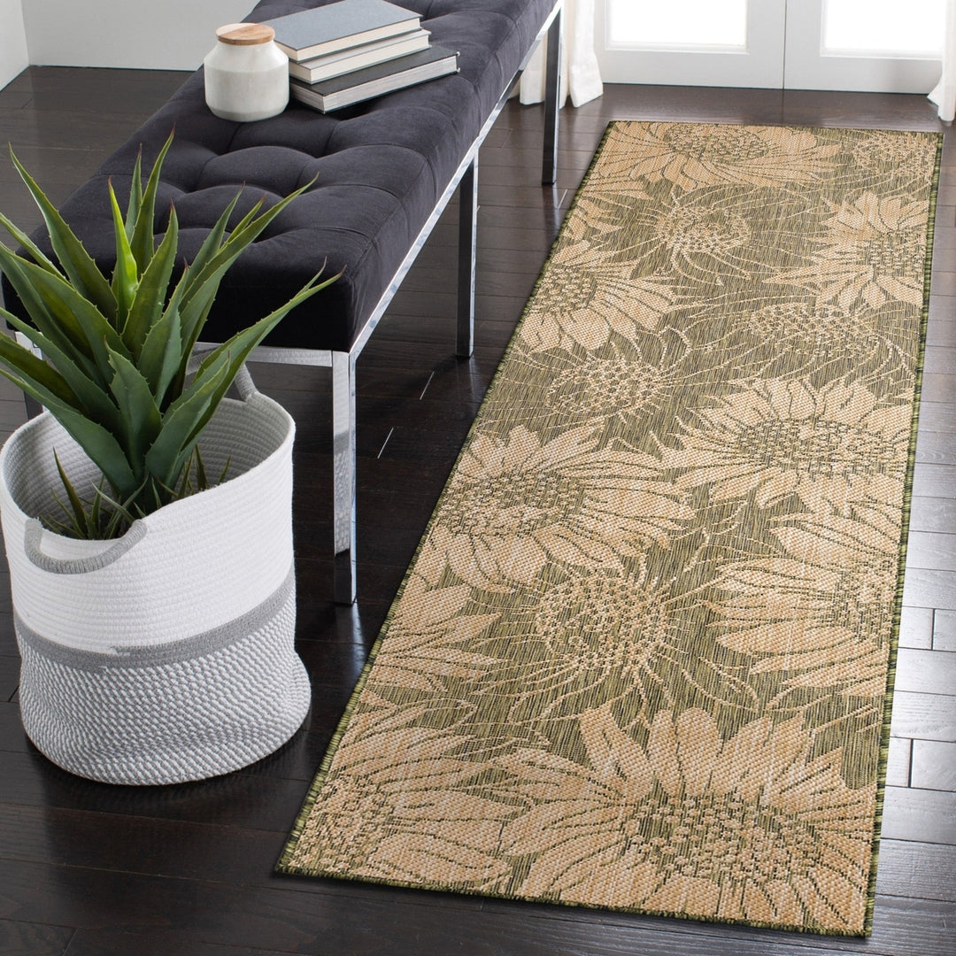 Liora Manne Carmel Green Sunflower Area Rug Indoor Outdoor 100% Polypropylene Image 4